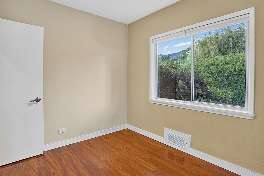 799 Donegal Place North Vancouver, BC - 28