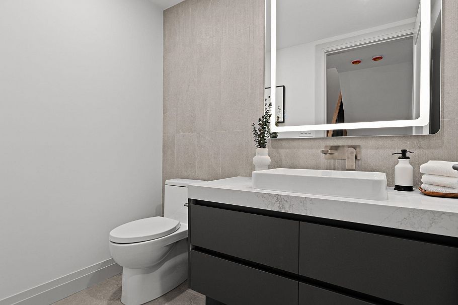 3 1491 Devonshire Crescent Vancouver, BC - 18