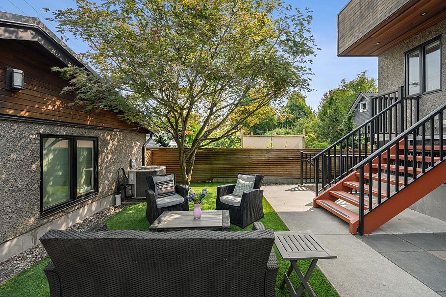 285 E 19th Avenue Vancouver, BC - 33