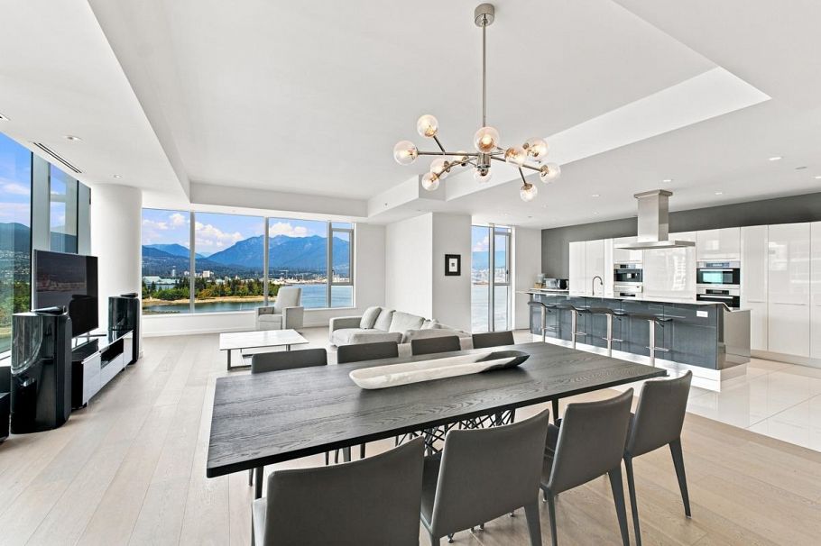 1701 277 Thurlow Street Vancouver, BC - 5