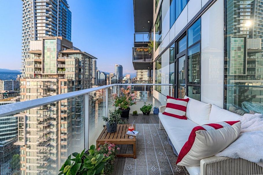 3005 1335 Howe Street Vancouver, BC - 5