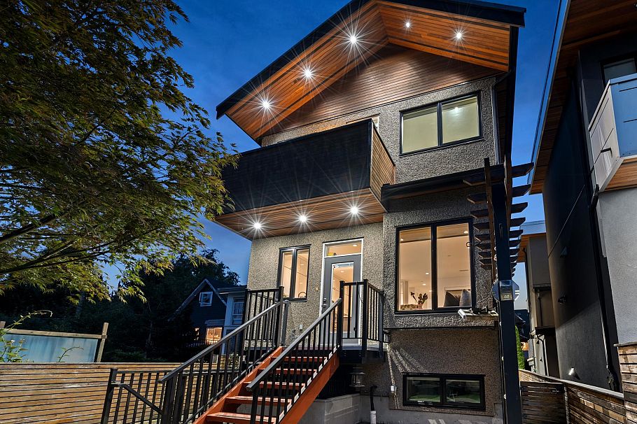 285 E 19th Avenue Vancouver, BC - 32