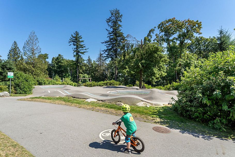105 625 E 3rd Street North Vancouver, BC - 30