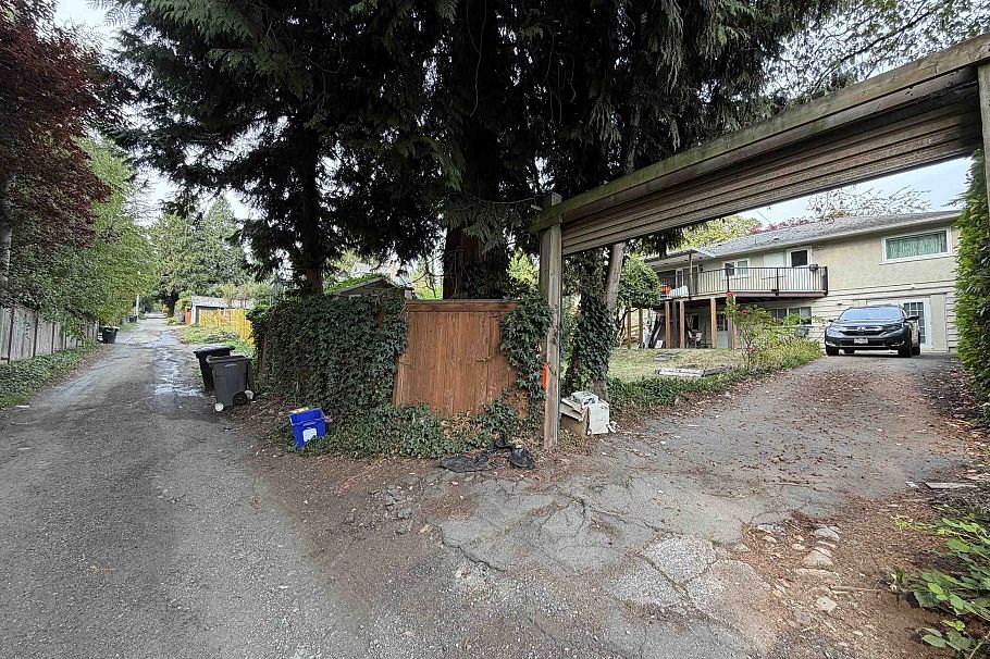 5951 Dunbar Street Vancouver, BC - 3