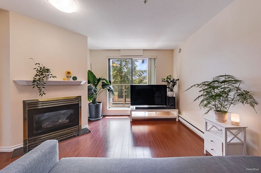 209 5818 Lincoln Street Vancouver, BC - 4