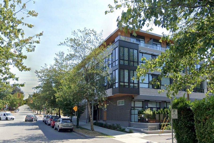 202 5325 West Boulevard Vancouver, BC - 2
