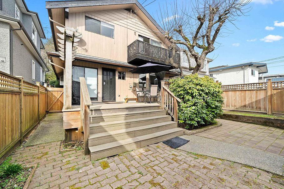 1554 W 65th Ave Avenue Vancouver, BC - 27