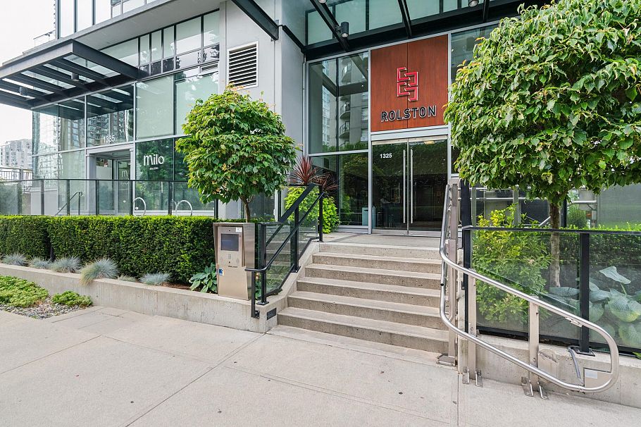 703 1325 Rolston Street Vancouver, BC - 15