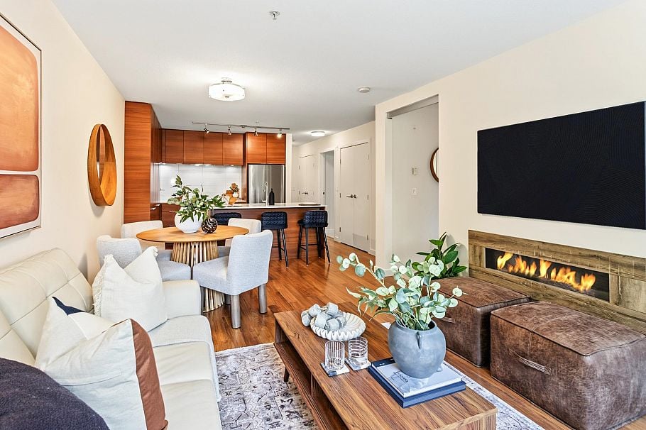 210 1677 Lloyd Avenue North Vancouver, BC - 5