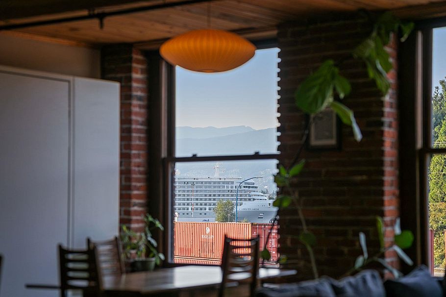 305 41 Alexander Street Vancouver, BC - 11