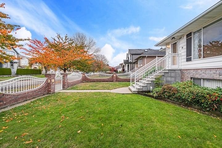 3136 E 53rd Avenue Vancouver, BC - 3