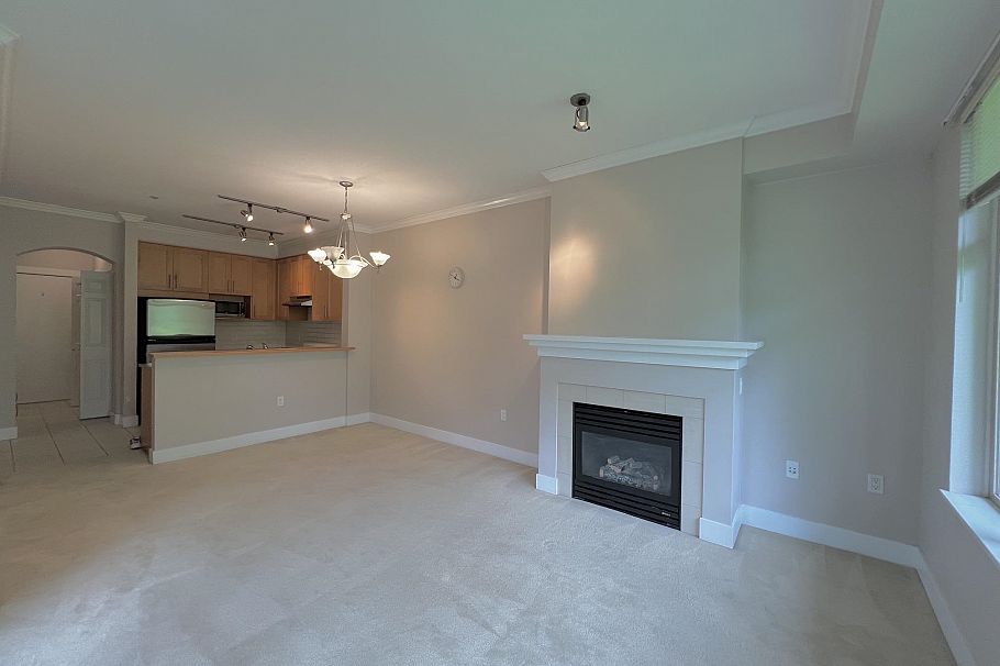 425 2083 W 33rd Avenue Vancouver, BC - 6