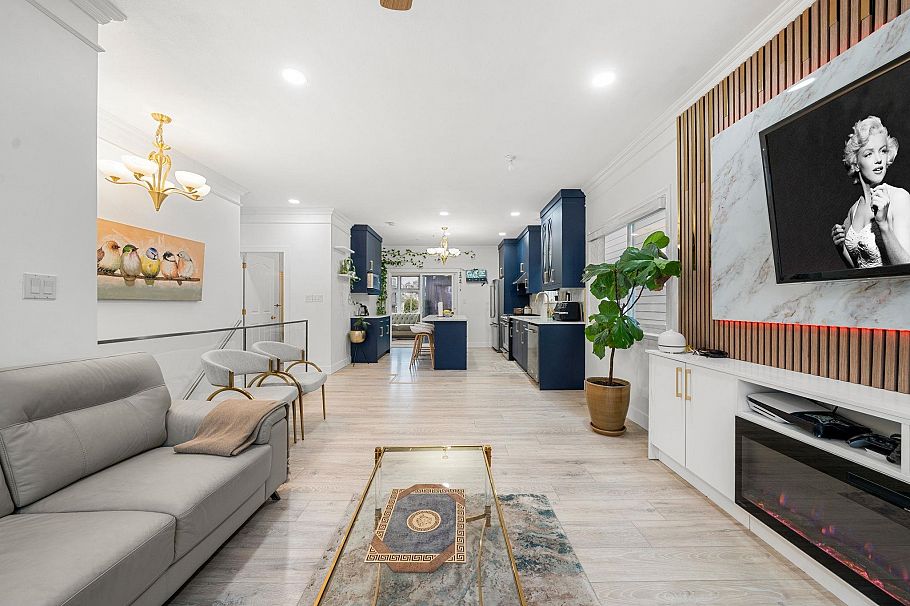 5174 Aberdeen Street Vancouver, BC - 4