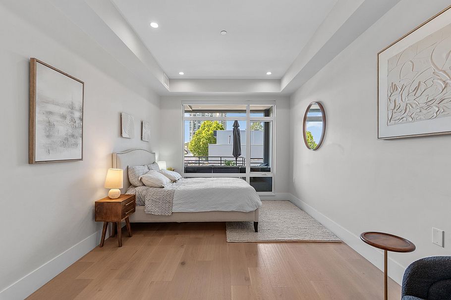 206 1591 Bowser Avenue North Vancouver, BC - 15