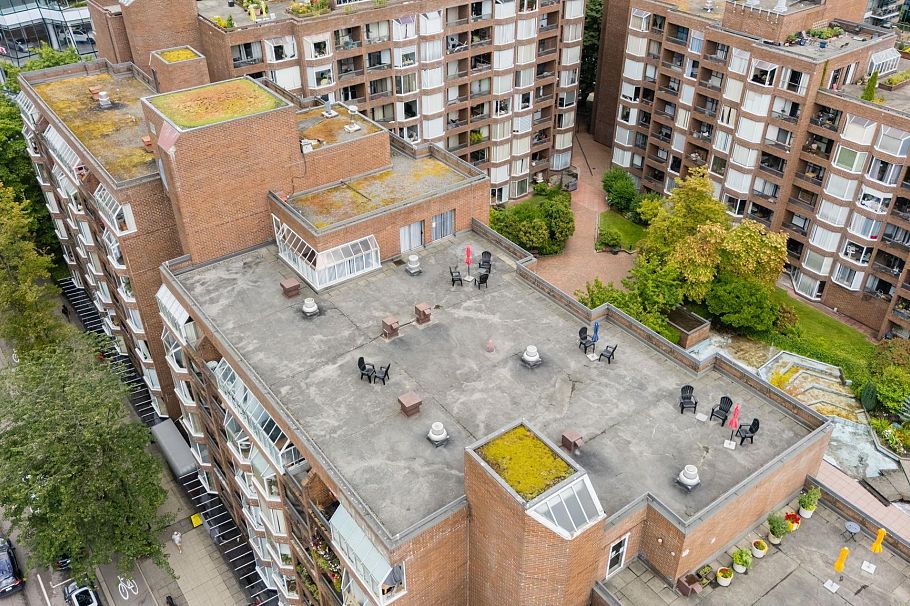 304 1330 Burrard Street Vancouver, BC - 21