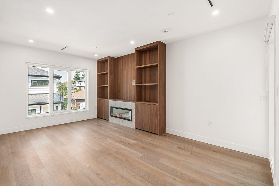SL 2 2333 E 54th Avenue Vancouver, BC - 9