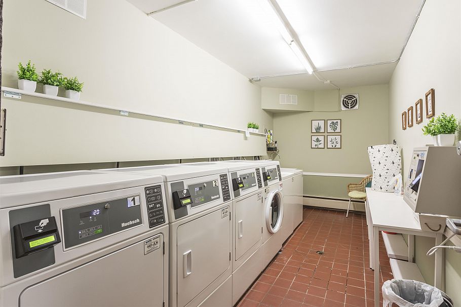 102 1515 E 5th Avenue Vancouver, BC - 16