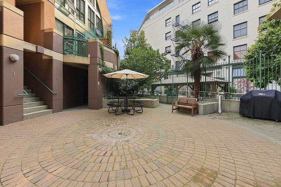 311 1 E Cordova Street Vancouver, BC - 22
