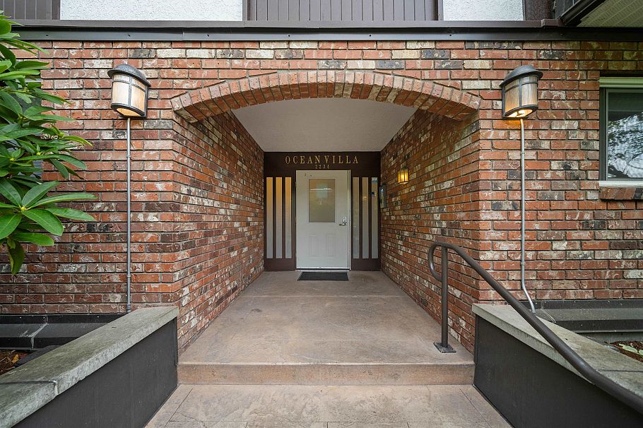 210 2234 W 1st Avenue Vancouver, BC - 20