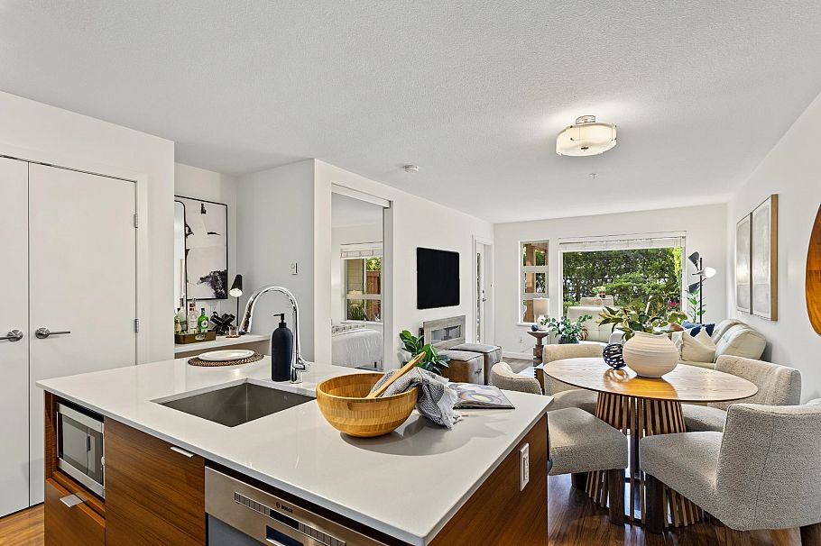 210 1677 Lloyd Avenue North Vancouver, BC - 9