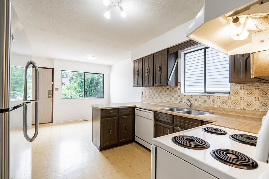 3226 W 5th Avenue Vancouver, BC - 6