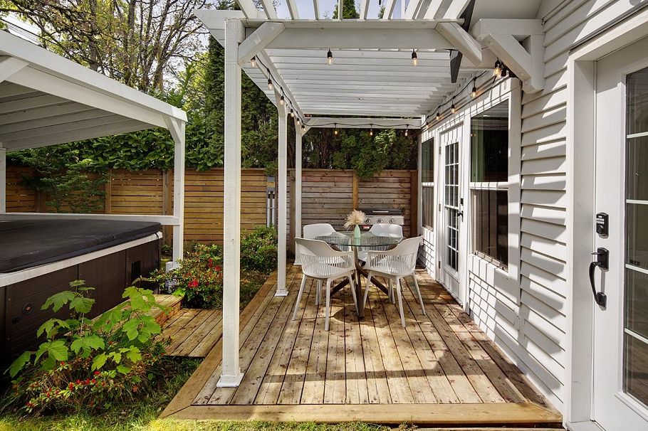 2977 W 6th Avenue Vancouver, BC - 5