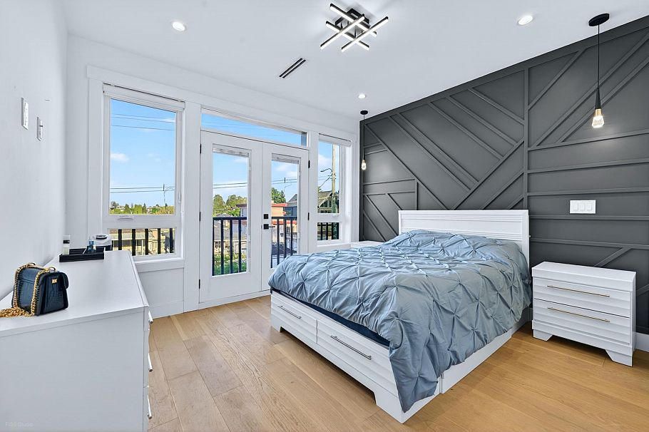 4990 Sherbrooke Street Vancouver, BC - 13