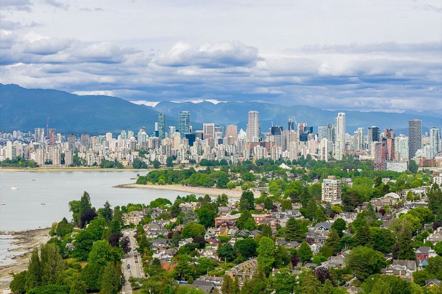 3226 W 5th Avenue Vancouver, BC - 34