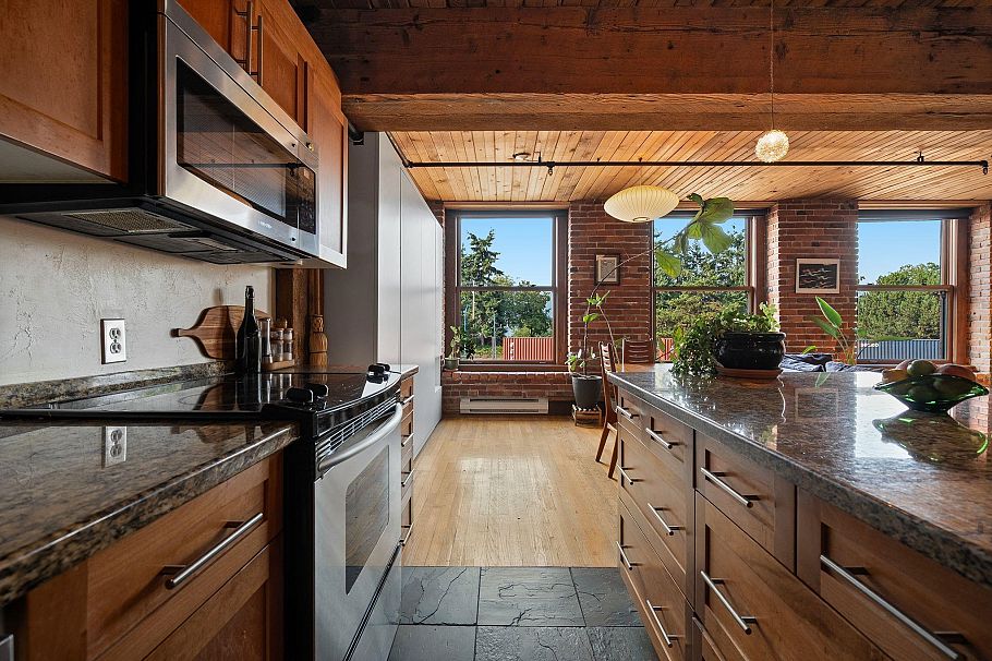305 41 Alexander Street Vancouver, BC - 14