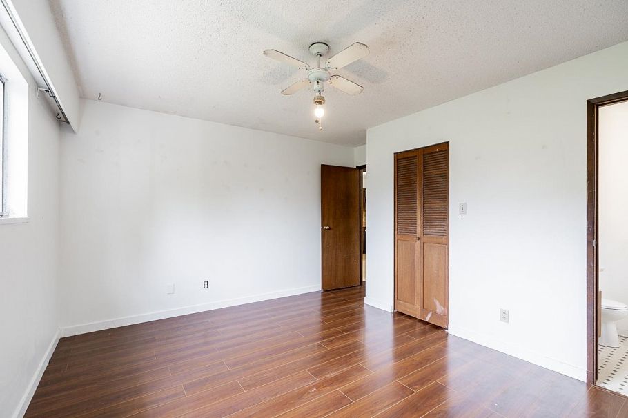 3226 W 5th Avenue Vancouver, BC - 9
