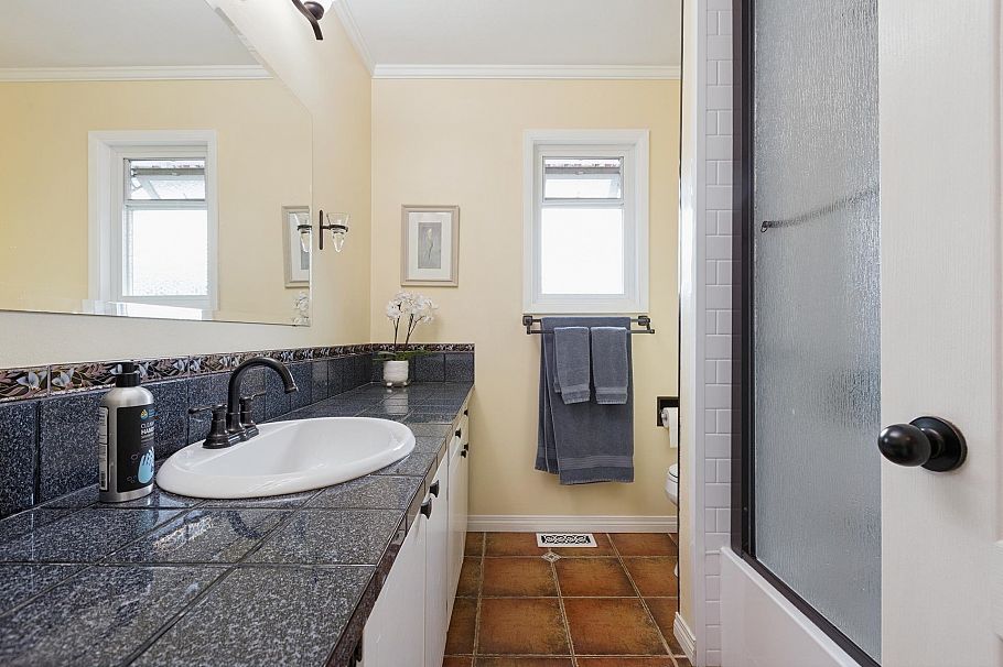 704 Maurelle Court North Vancouver, BC - 22