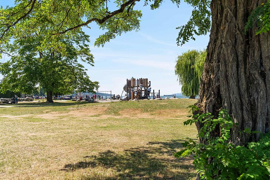 210 2234 W 1st Avenue Vancouver, BC - 27