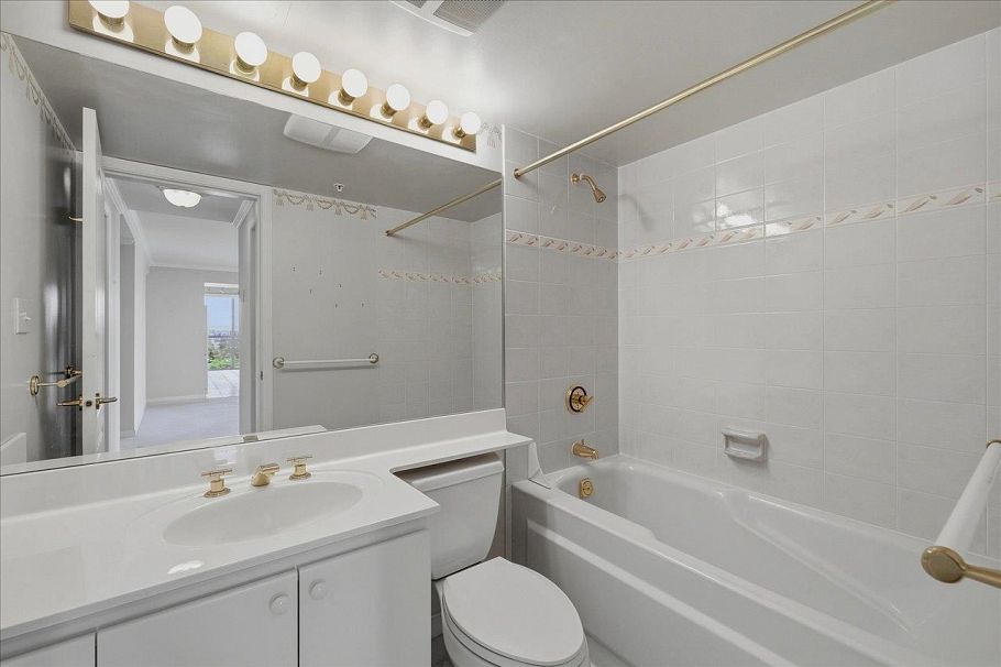 901 2988 Alder Street Vancouver, BC - 25