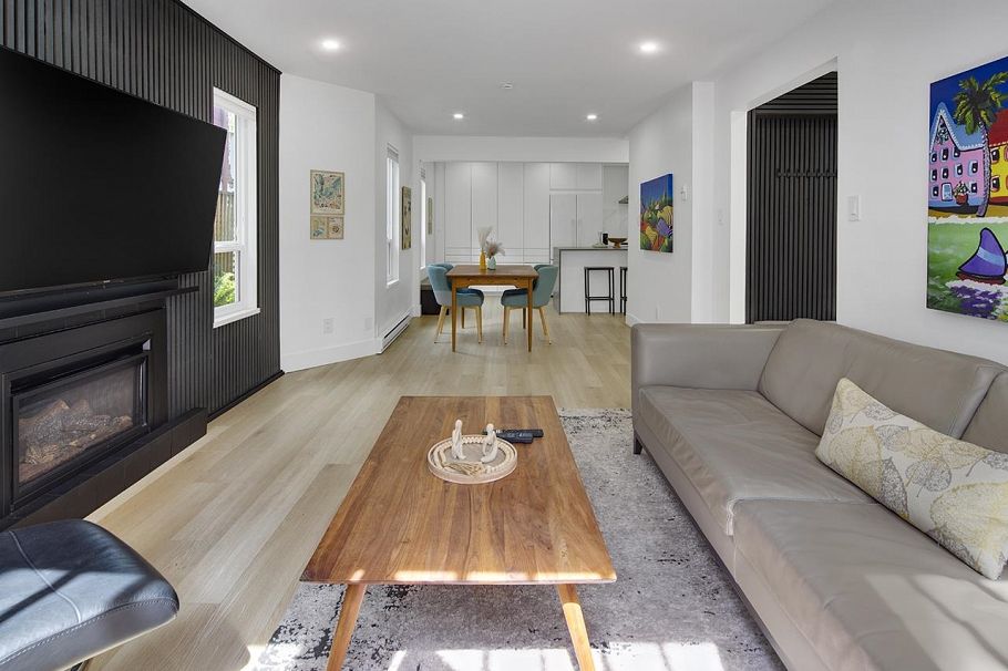 2977 W 6th Avenue Vancouver, BC - 14