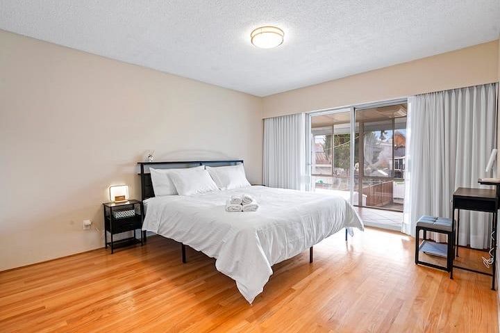 3136 E 53rd Avenue Vancouver, BC - 13