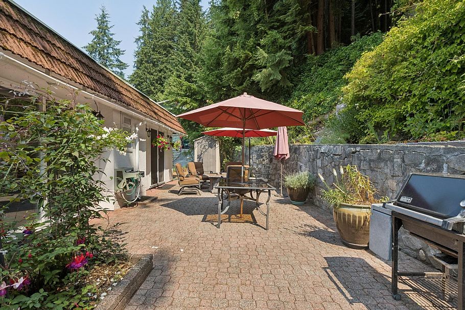 704 Maurelle Court North Vancouver, BC - 30