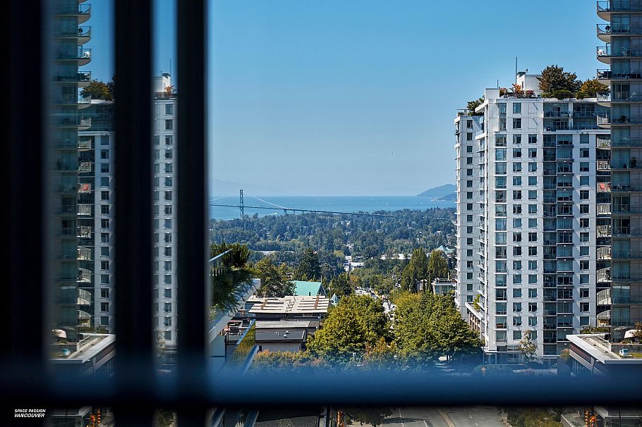 807 135 E 13th Street Vancouver, BC - 1
