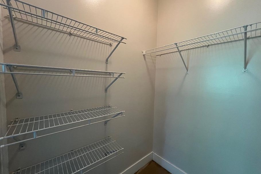 425 2083 W 33rd Avenue Vancouver, BC - 9