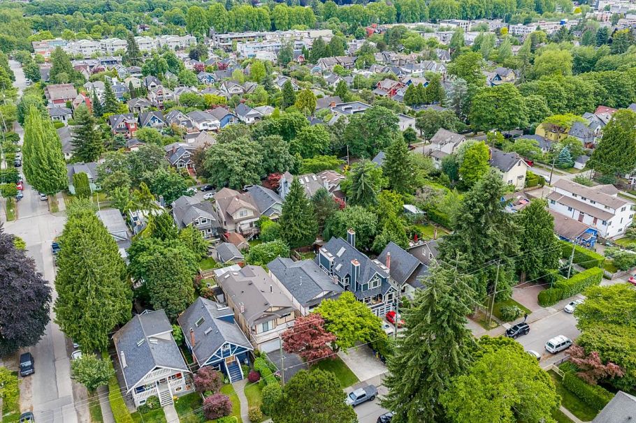 3226 W 5th Avenue Vancouver, BC - 36