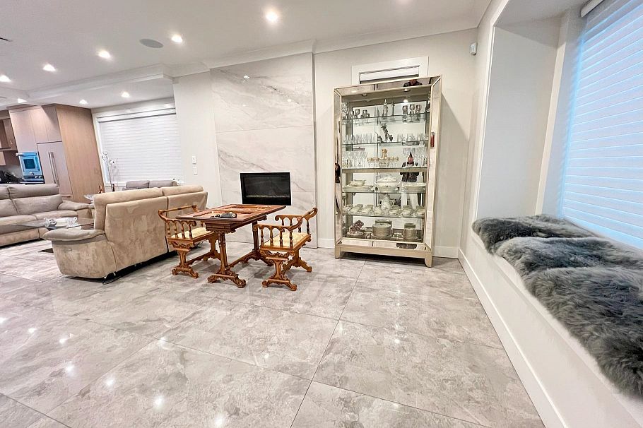 6576 Yew Street Vancouver, BC - 4
