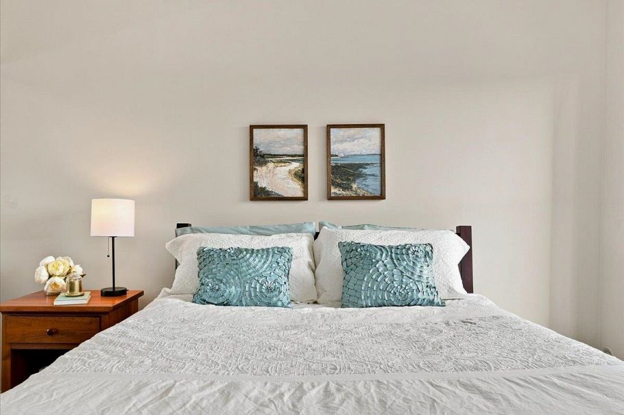 317 3629 Deercrest Drive North Vancouver, BC - 17