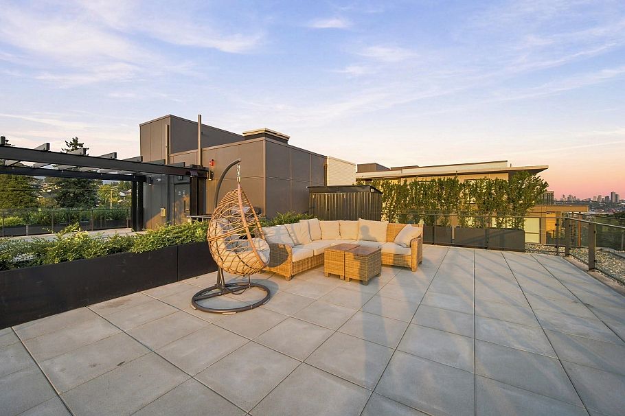 454 422 E 3rd Street North Vancouver, BC - 23