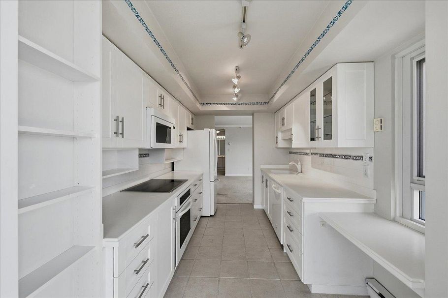 901 2988 Alder Street Vancouver, BC - 17
