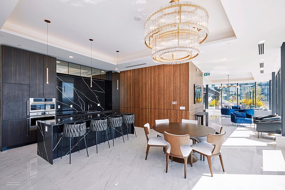 807 135 E 13th Street Vancouver, BC - 26