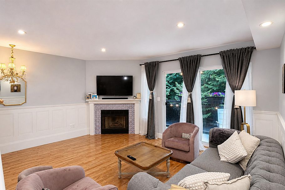 3938 Indian River Drive North Vancouver, BC - 4