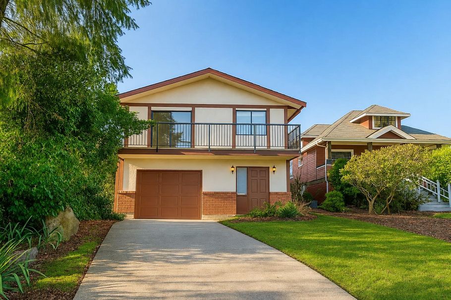 3003 Sunnyhurst Road North Vancouver, BC - 18