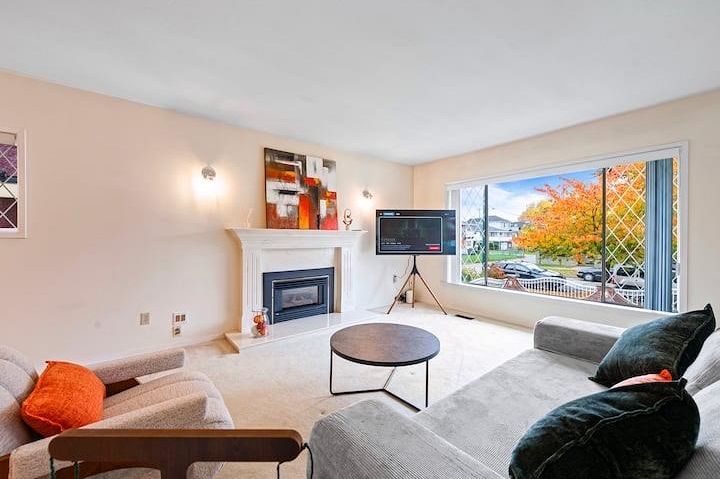 3136 E 53rd Avenue Vancouver, BC - 5
