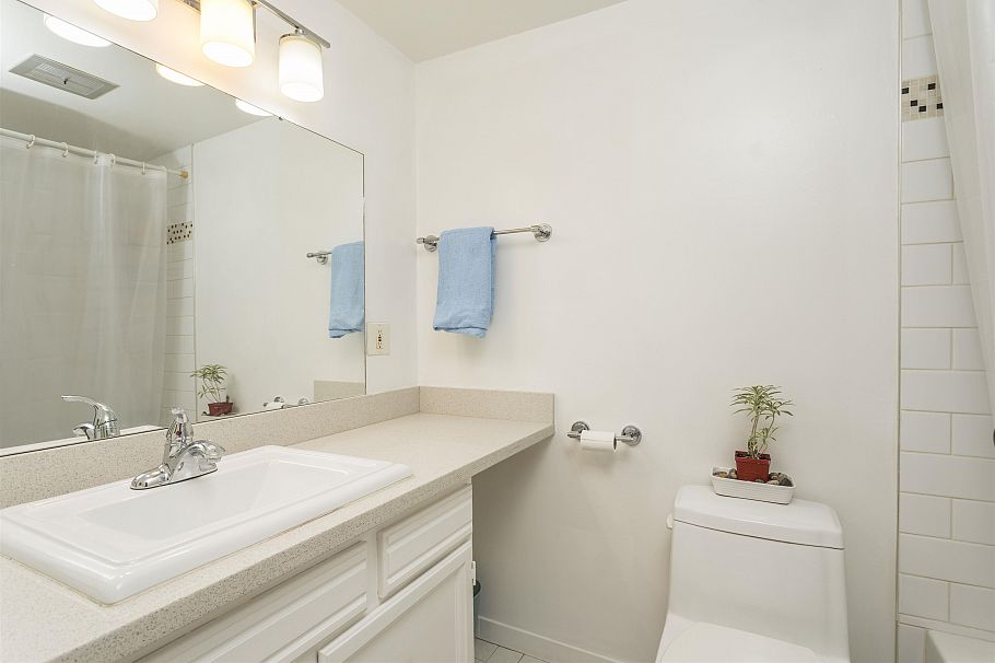 102 1515 E 5th Avenue Vancouver, BC - 11
