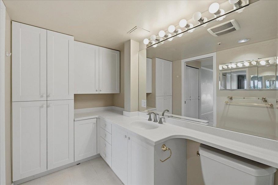 901 2988 Alder Street Vancouver, BC - 22