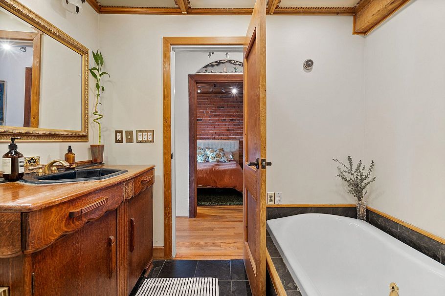 305 41 Alexander Street Vancouver, BC - 26